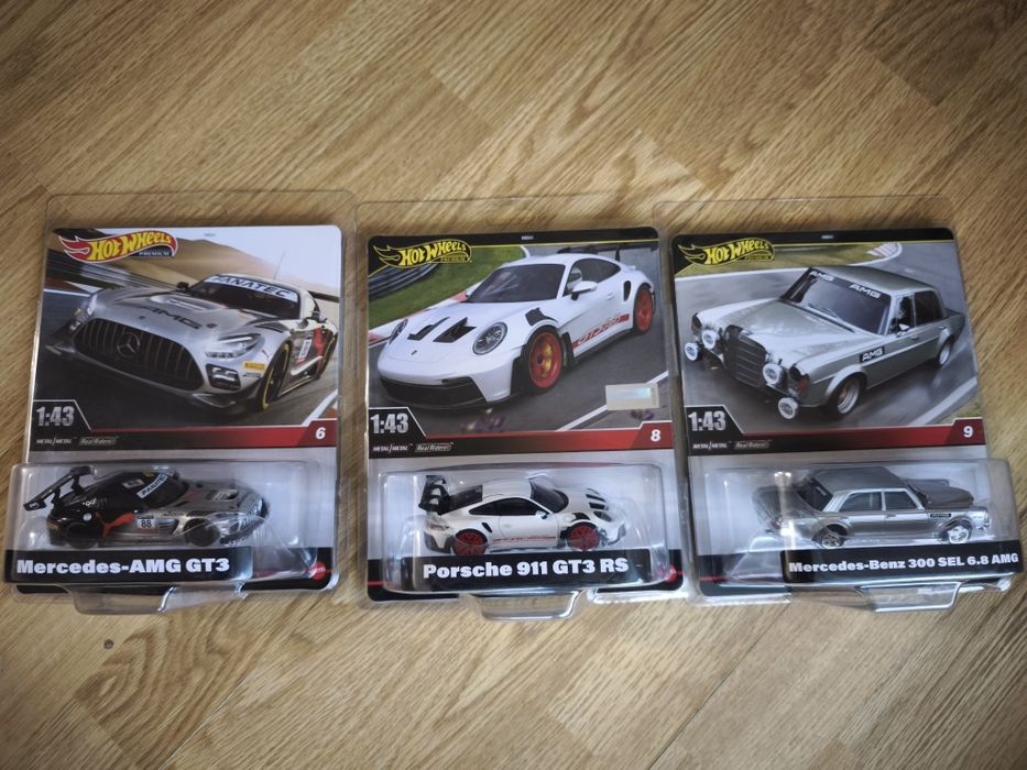 Hot Wheels premium 1:43