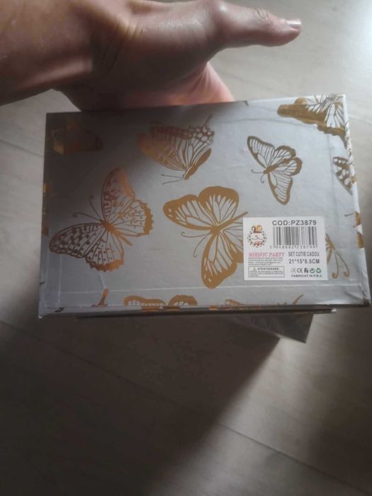 2 Cutii cadou pentru diverse evenimente