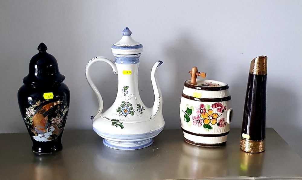 Carafa/Vază  veche din ceramică , porțelan și sticlă