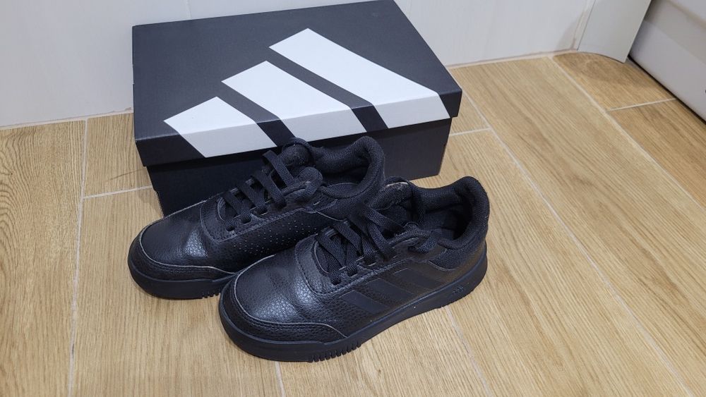 Incaltaminte copii Adidas marime 33 1/2
