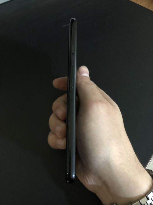 LG G7 ThinQ 4/64 gb в идеальном состоянии