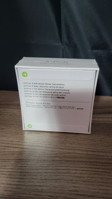 Casti Apple airpods 4 active noise cancelation si garantie activa