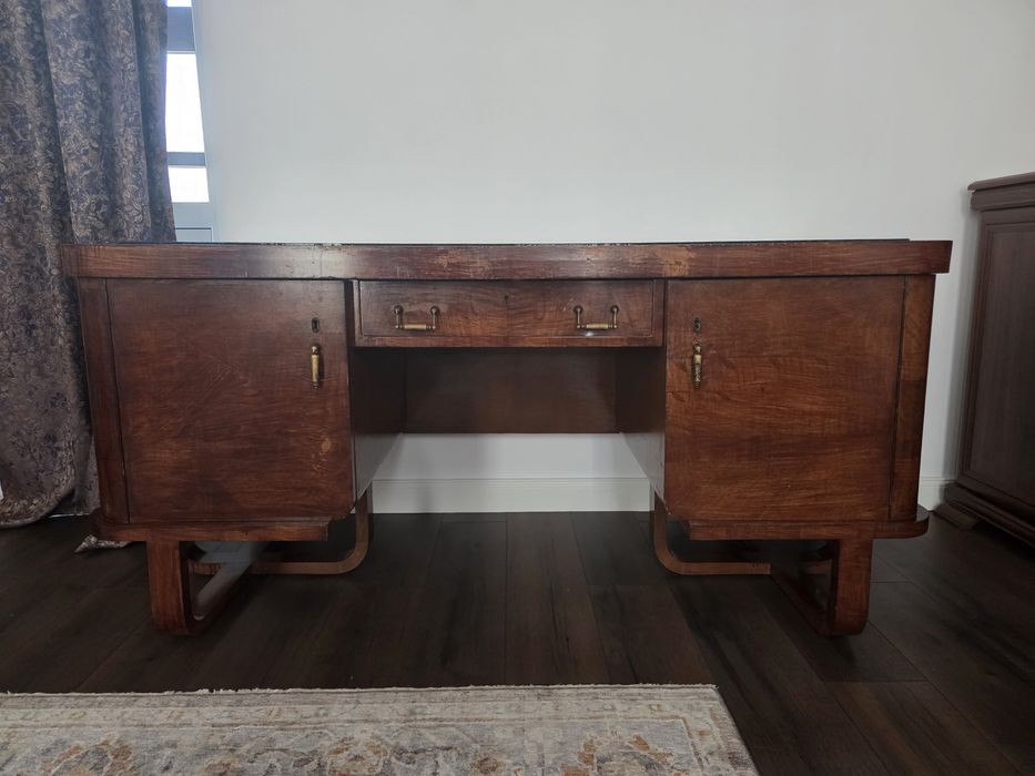 Birou vechi - necesita reconditionare