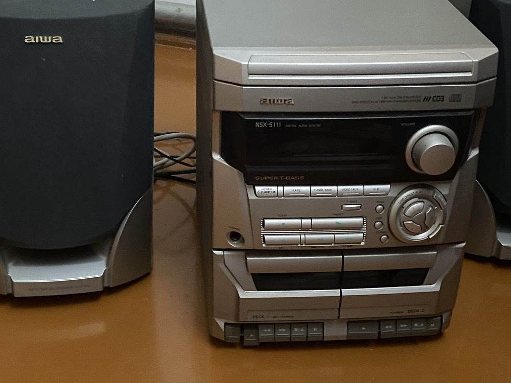 Продам музыкальный центр Aiwa