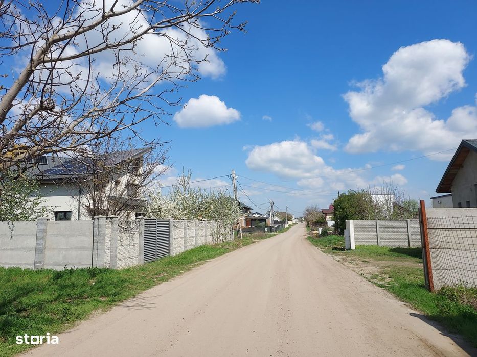 Teren intravilan langa case in comuna Berceni Ilfov
