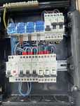 Electrician execut instalații/reparații electrice civile/industriale/