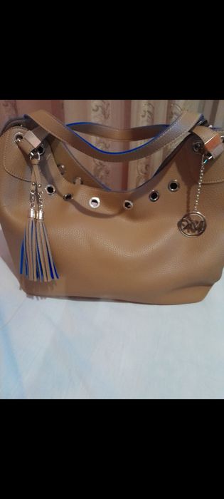 Vând geantă din piele pentru damă marca Michael Kors