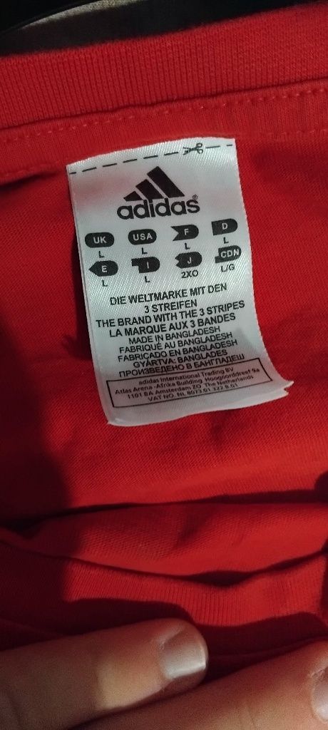 Продавам оригинална тениска на Bayern Munich!