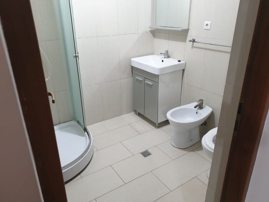 Garsoniera la casa cu curte