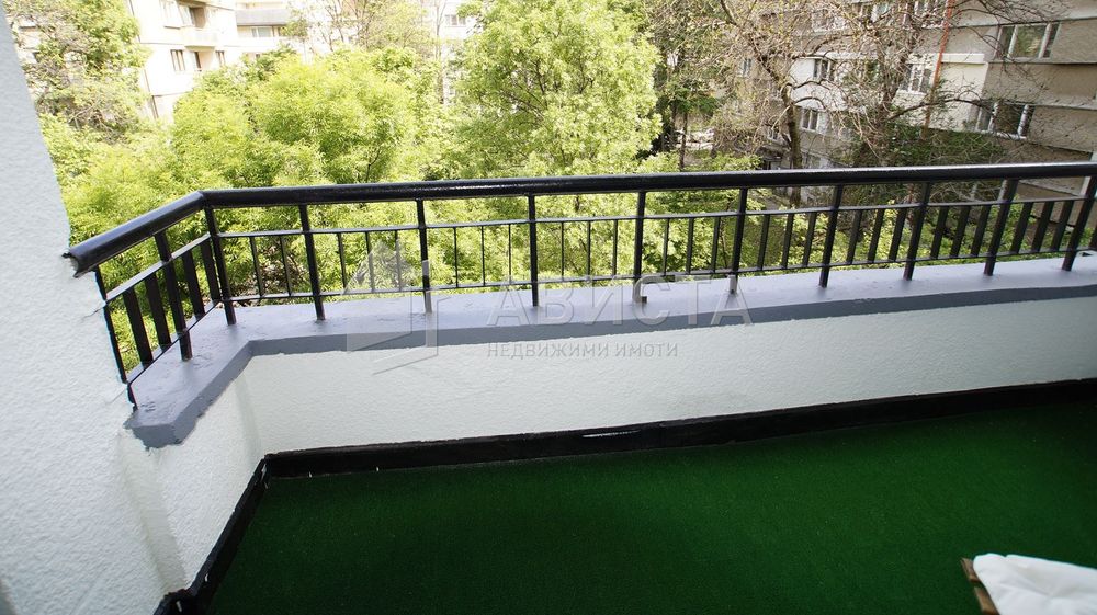 Дава се под наем Двустаен апартамент в София, Иван Вазов - 70 кв.м за 665 € - Снимка #11