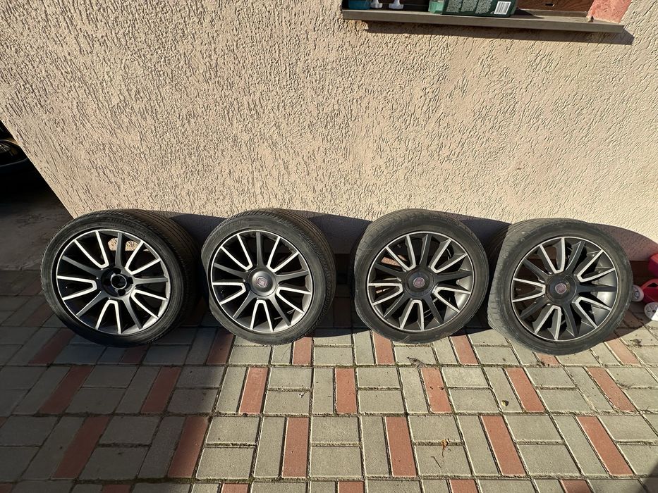 Vând jante aluminiu Fiat/Lancia R17 4x98 cu un cauciucuri de vară