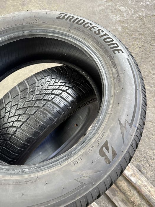 SET 2 Anvelope Iarna 215/60 R17 100V BRIDGESTONE Blizzak LM 005