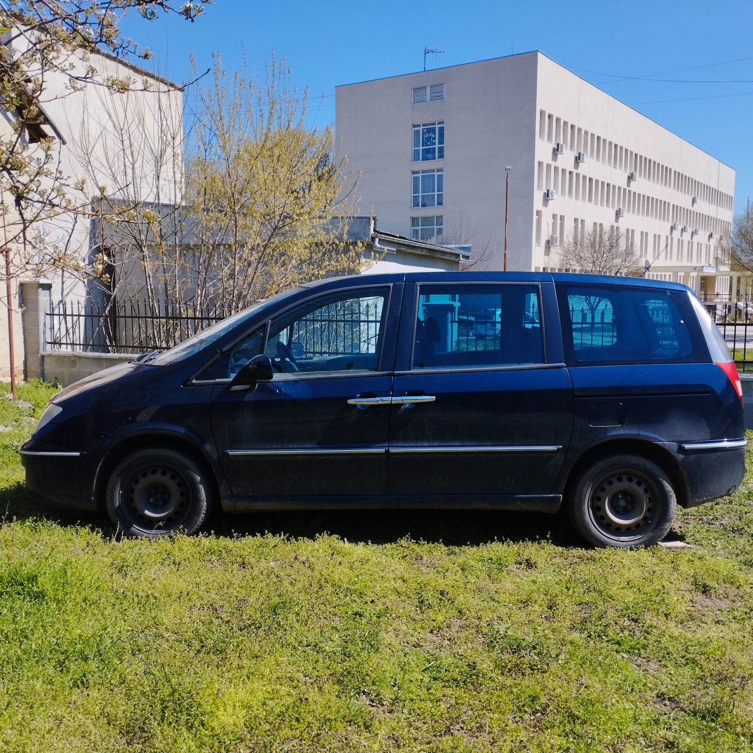 Lancia PHEDRA 2.0 DIESEL автоматик, с повреда в ск.кутия