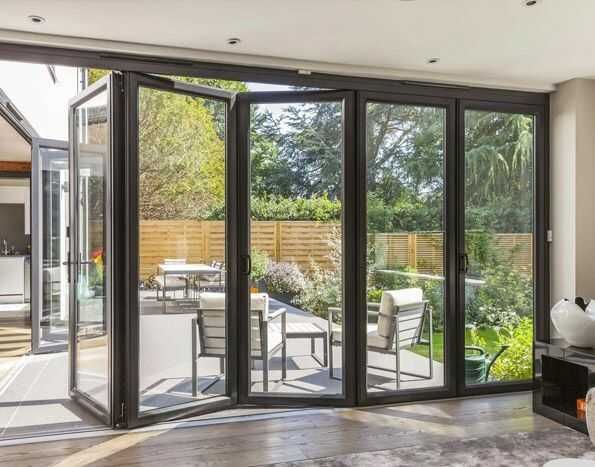 Surma eshik va romlar, Razdvijnoy eshik va romlar, Раздвижные двери