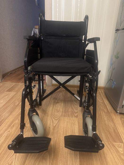 Коляска для инвалидов
