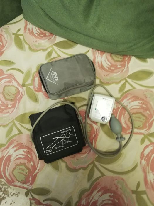 Танометр электронный и простой