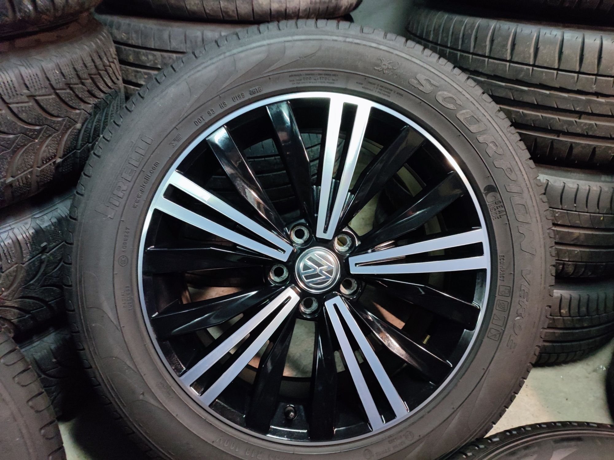 Jante originale Vw Tiguan Bi-colore 235 55R18 vară PIRELLI 2018