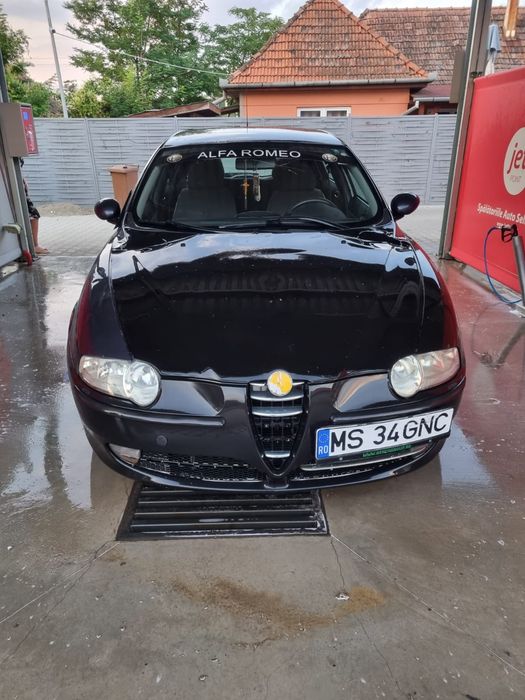 Vând Alfa Romeo 147 1.9 JTD – 2004