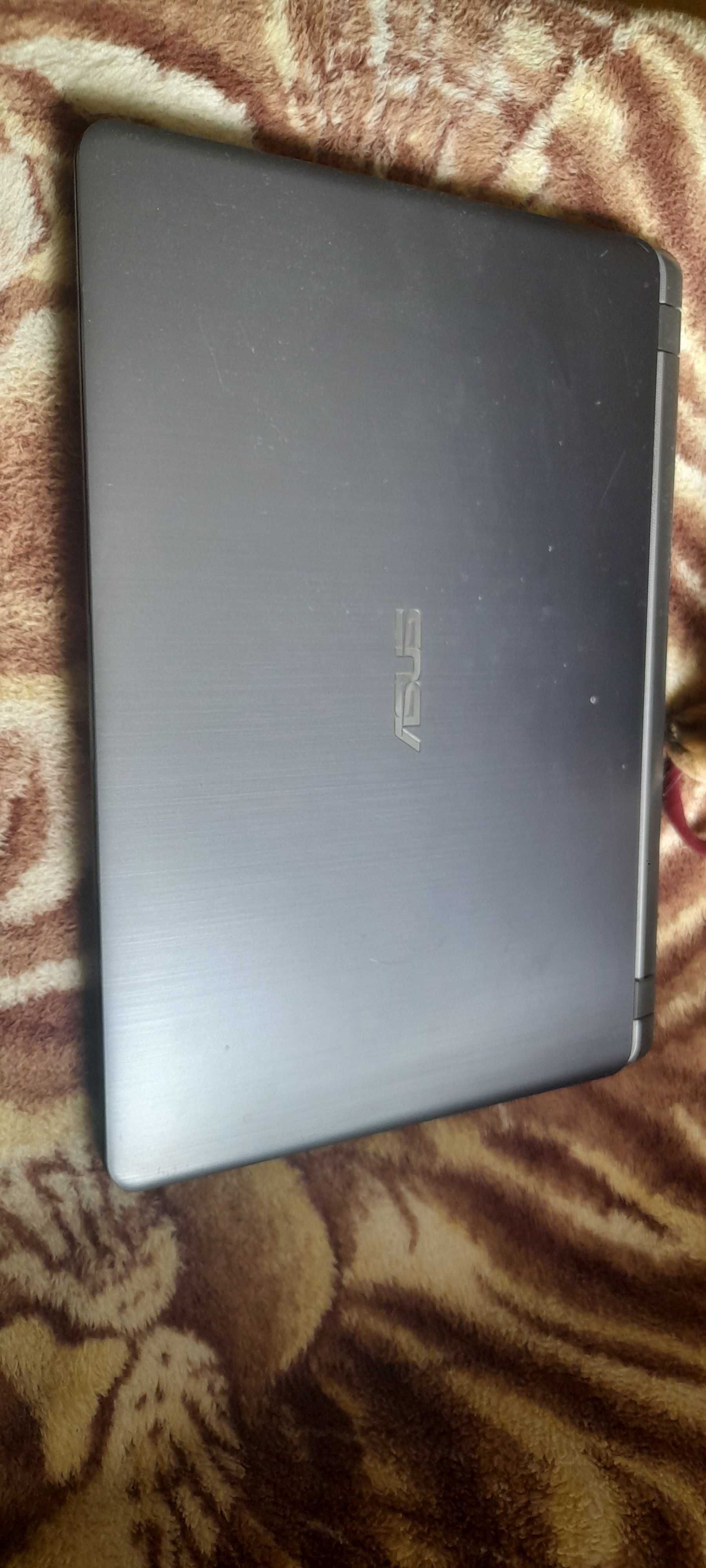 Използван лаптоп asus
