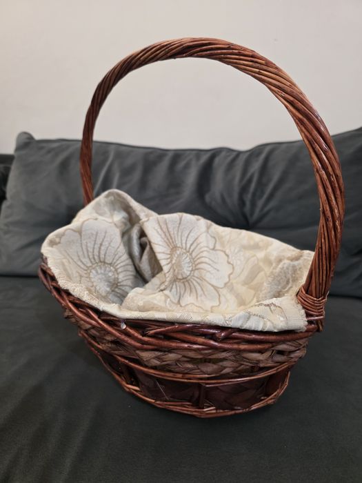 Елегантна кошница с плат