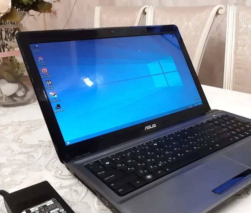 Ноутбук в отл сост