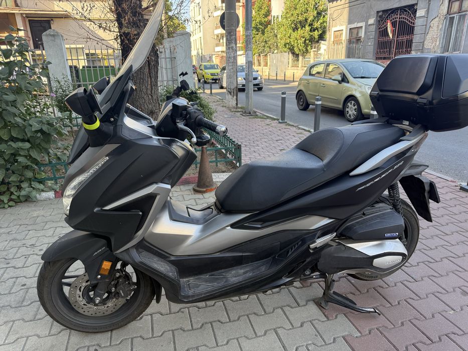 Honda Forza 350,  04/2022 Inmatriculat