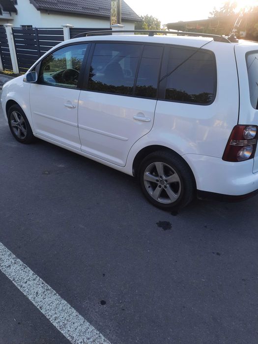 Touran facelift 2008 140 cai
