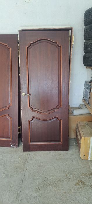 Есік сатылады 80/2 5 штук 60/2 4 штук барлық заты бар касяк топса ручк