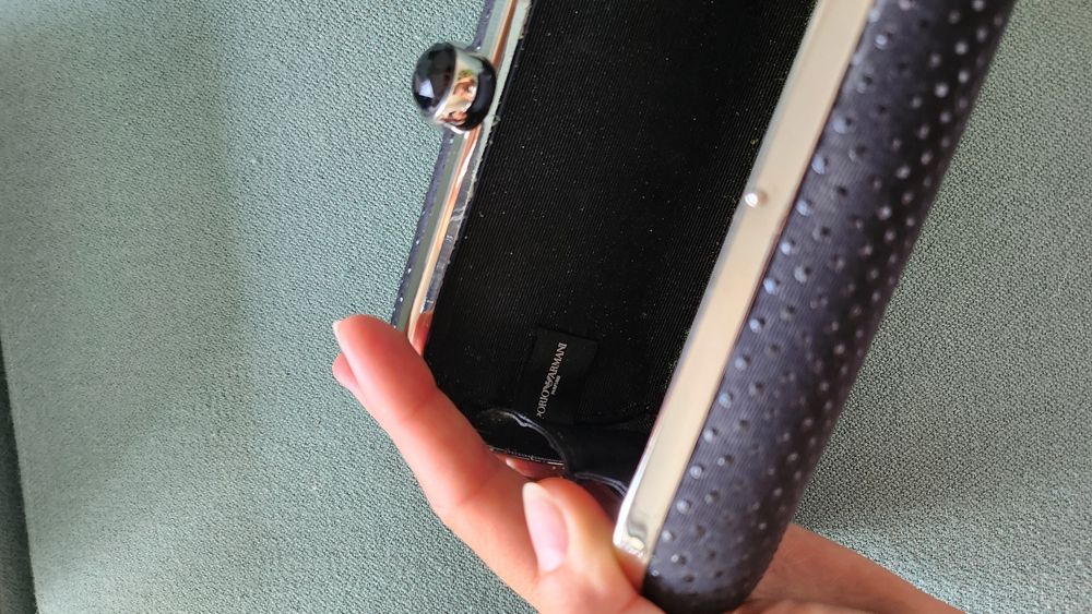 Giorgio Armani чисто нови клъчове/дамска чанта