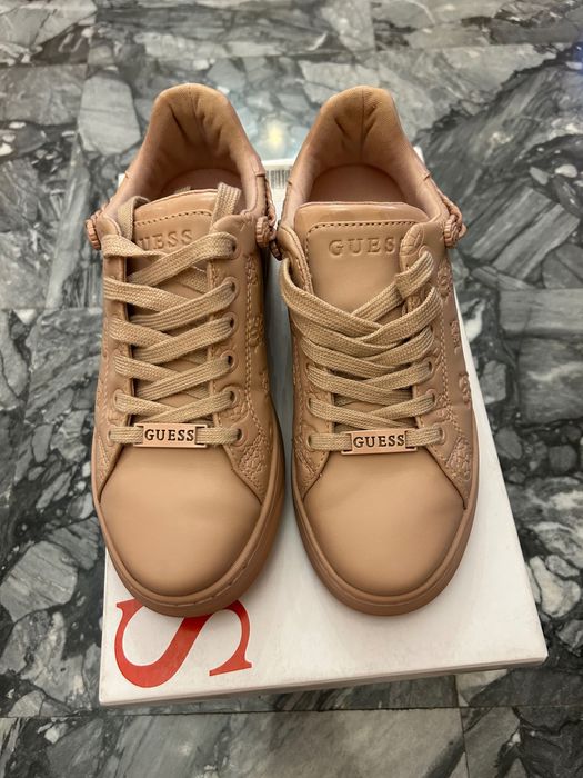 Дамски Кецове Guess