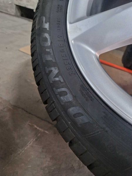 4 броя  Dunlop R19 235/50/ 
зимни гуми 
DOT4017