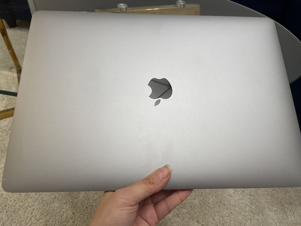 Macbook pro 15 inch 2018