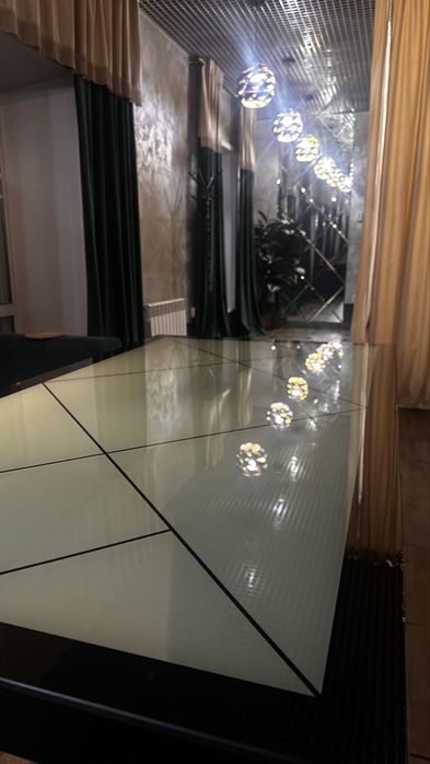 Диванчики и столы