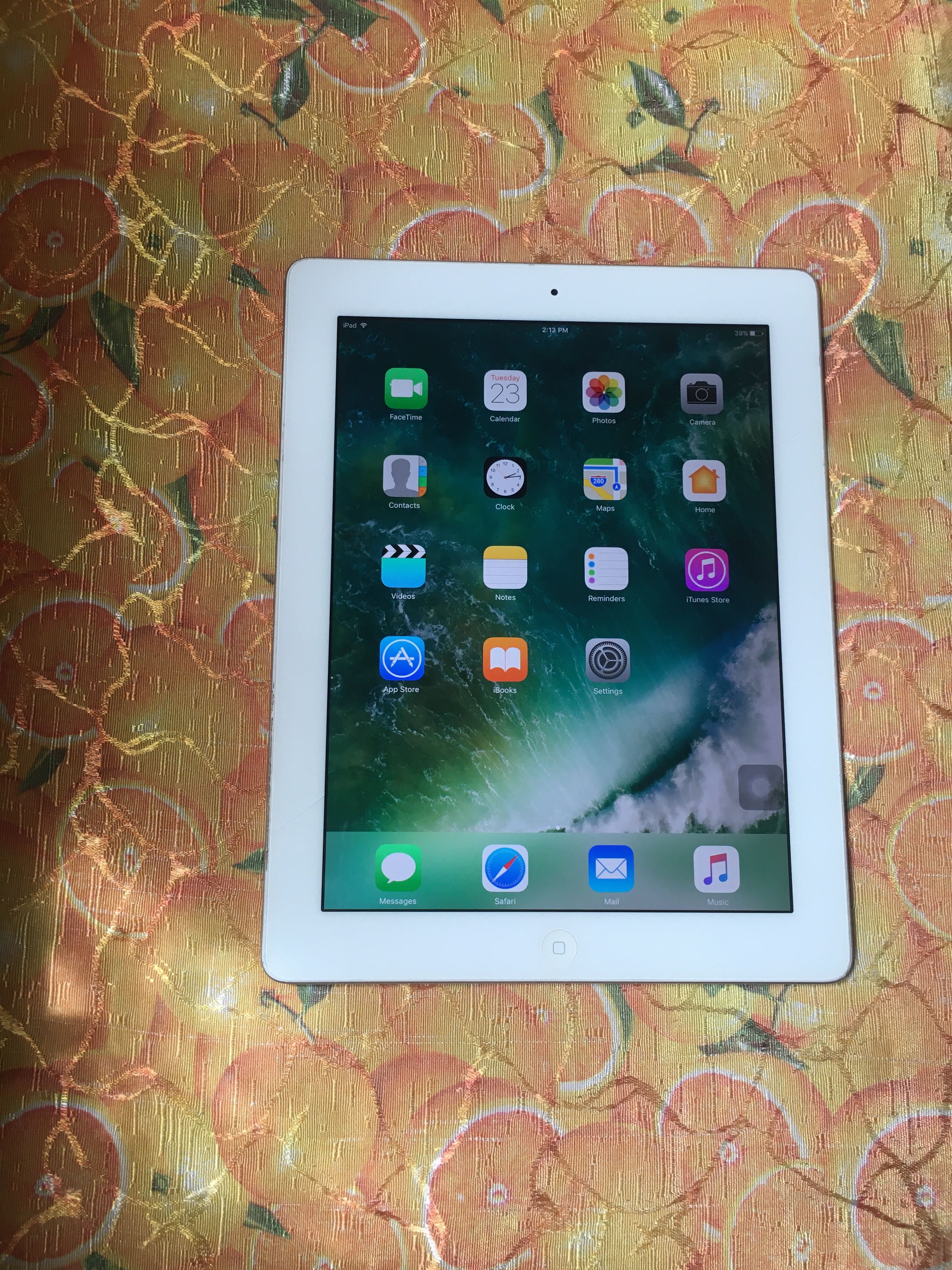 Продавам Apple iPad 4