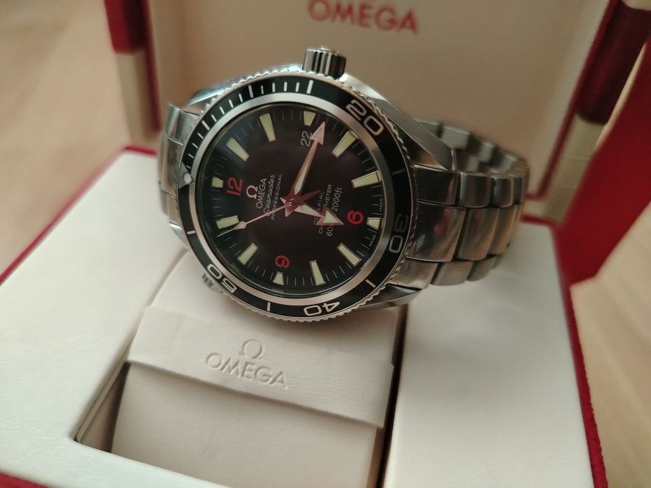 Оригинален часовник Omega Seamaster Planet Ocean 600 M.