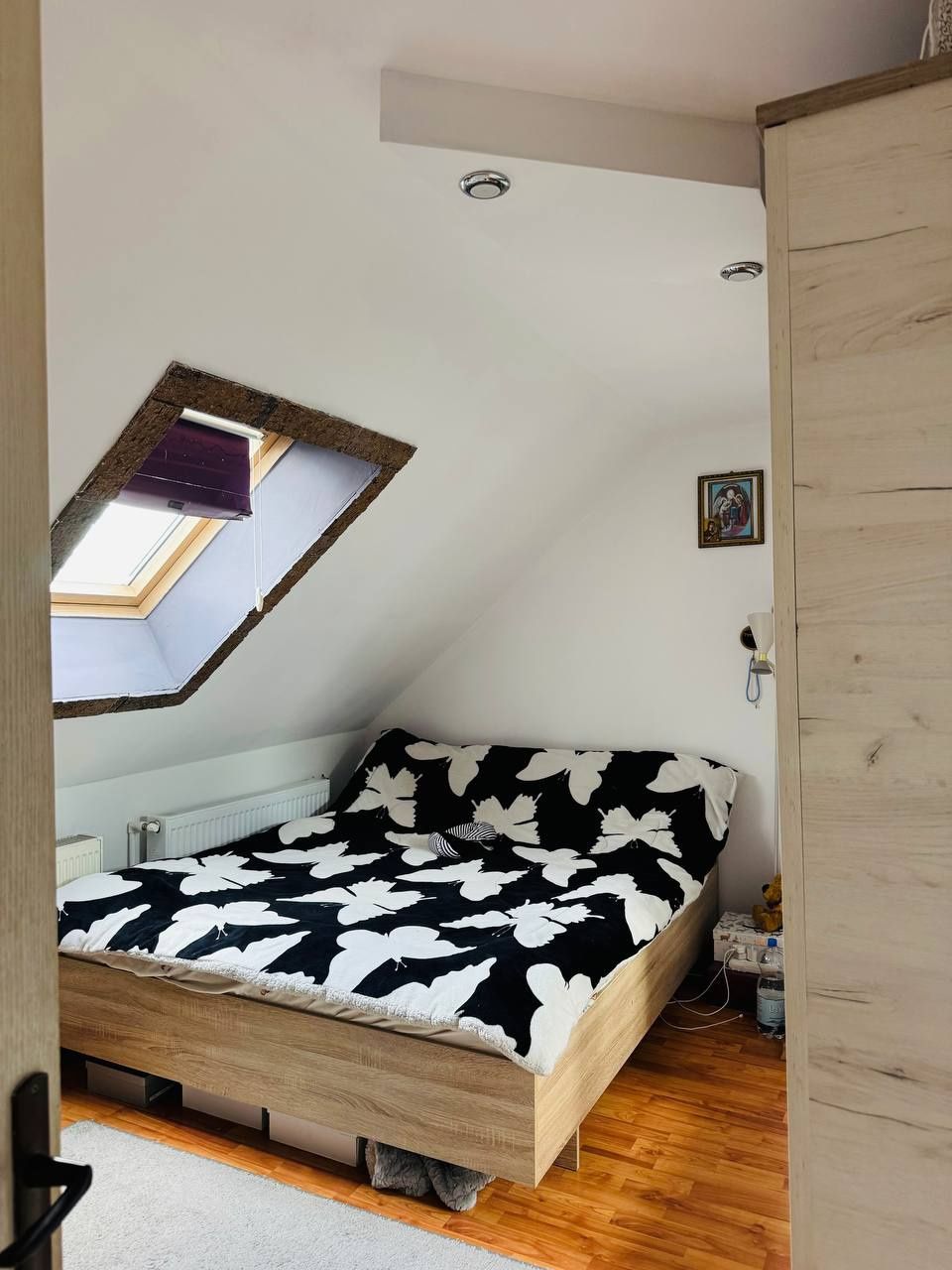 Apartament cu nivel 3 camere/ 70 mp