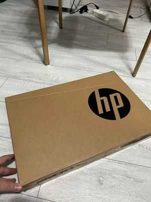 Vand laptop HP nou !
