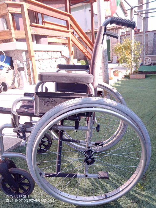 Инвалидна количка – много запазена!
