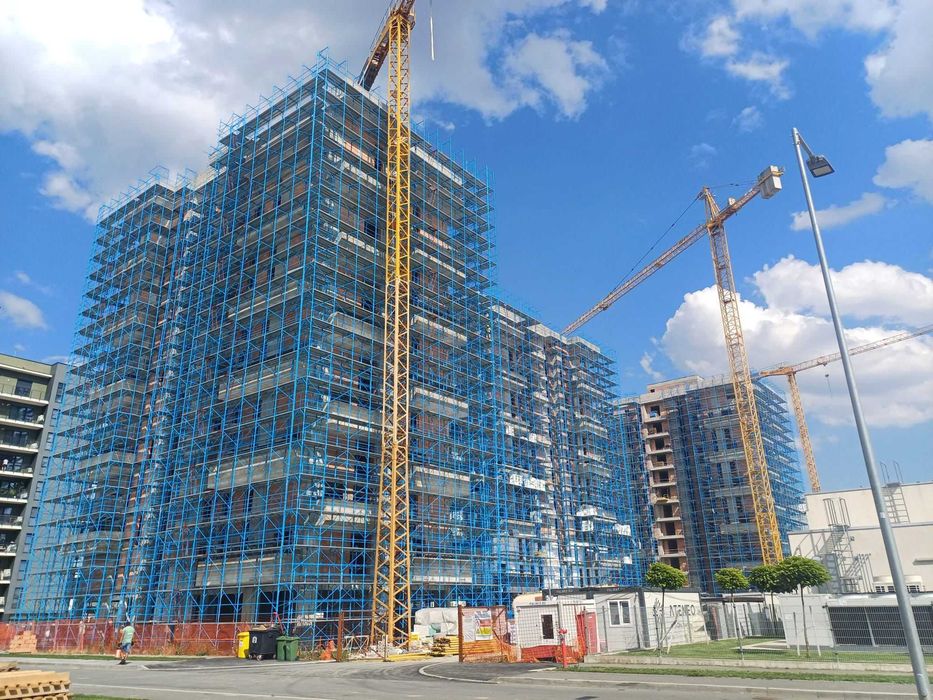 Inchiriere schela metalica