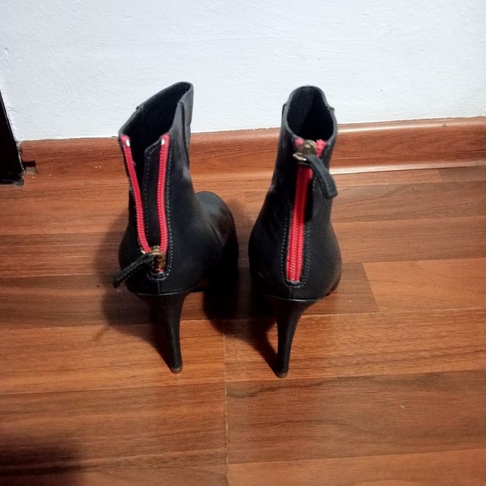 Botine Stradivarius