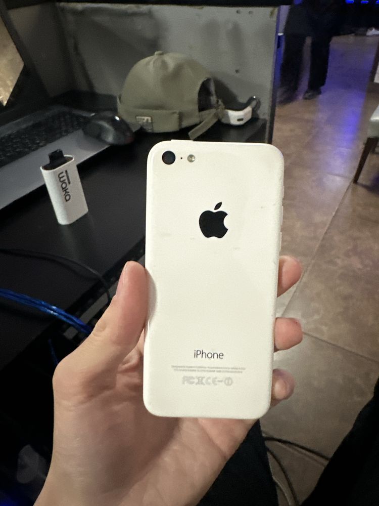 Продам iphone 5C