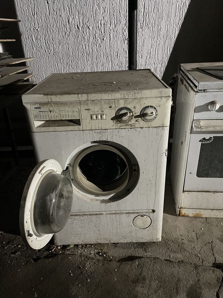 Продам стиральную машинку
