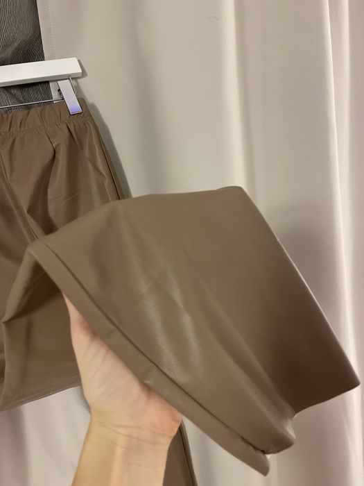 Кожен панталон H&M Капучино