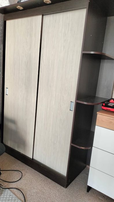 Продам шкаф хорошем состоянии