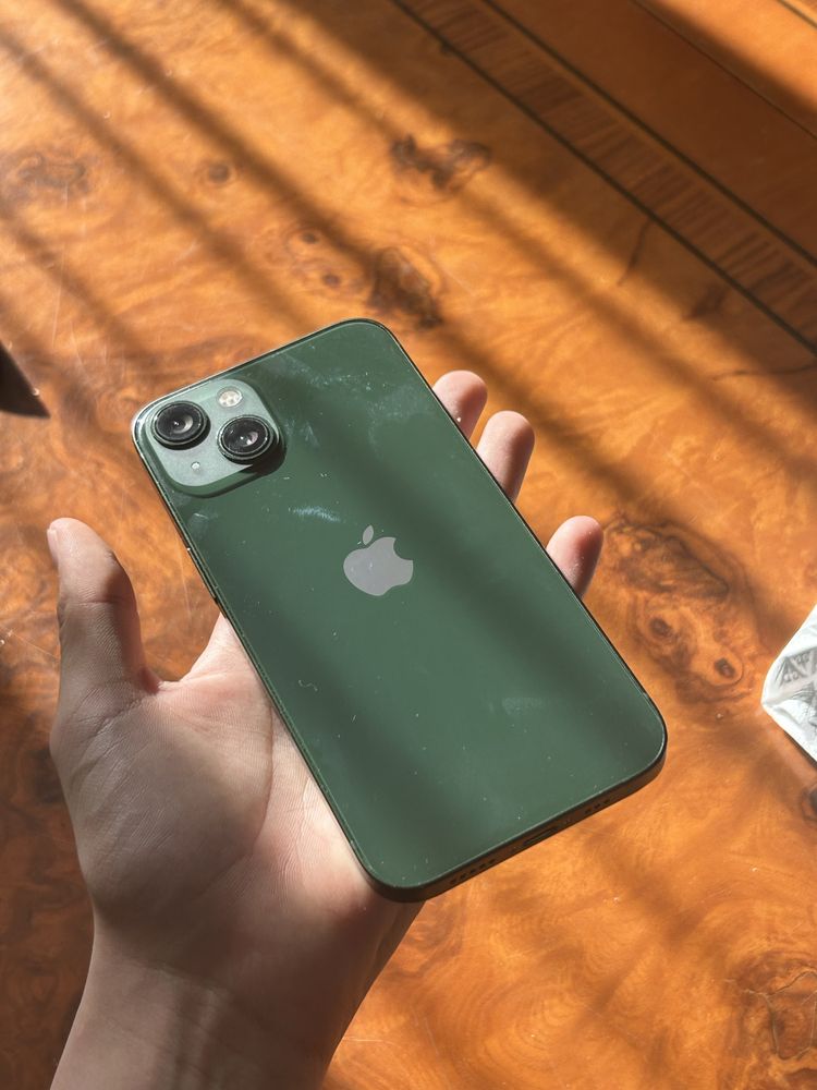 Iphone 13 256гб..