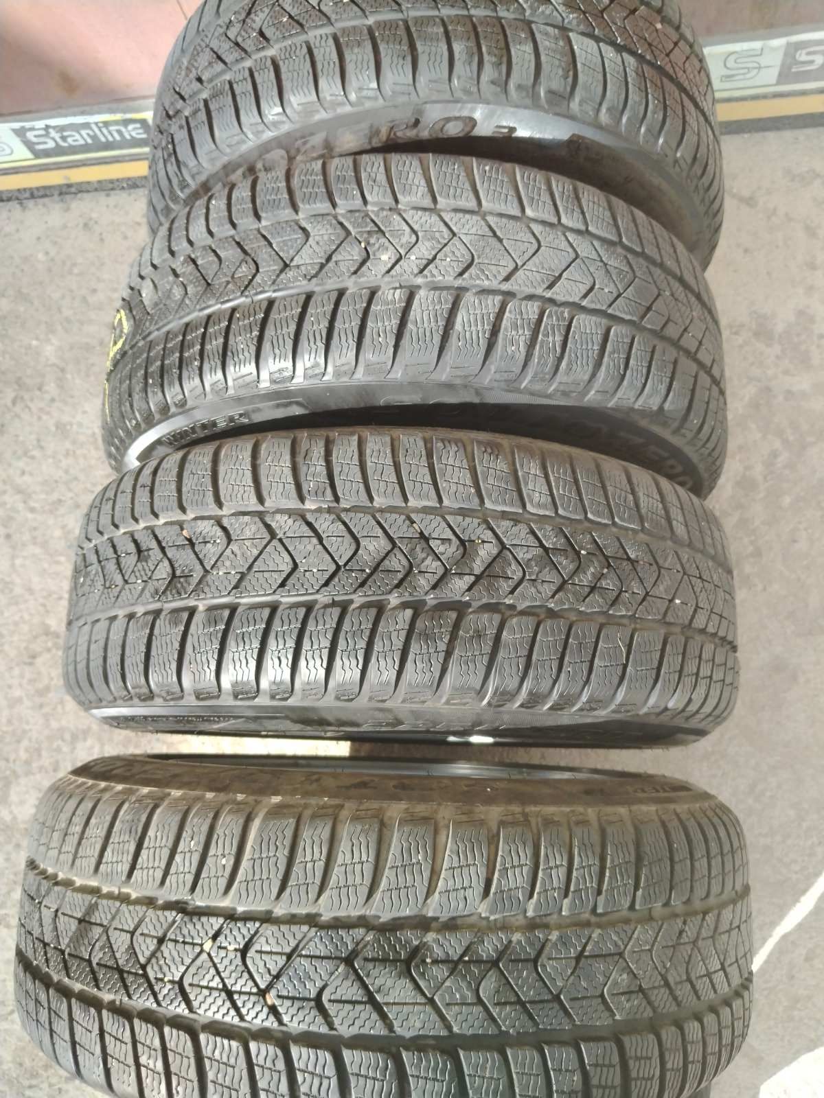 Зимни гуми Pirelli 225 / 55 R17 DOT 4020