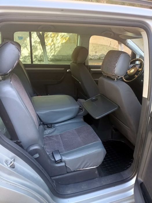 vand vw touran an 2005