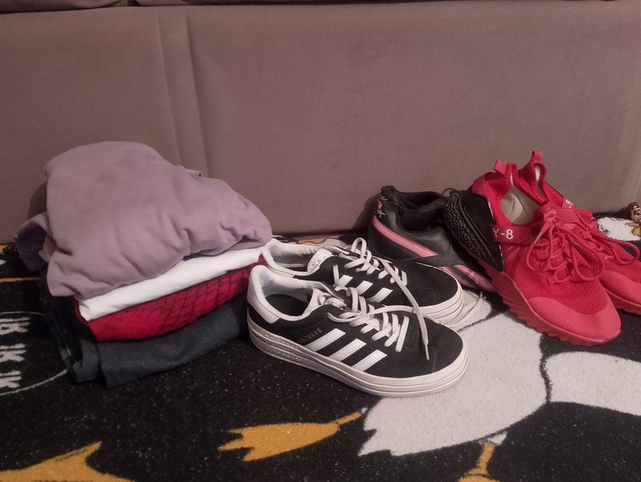 Отдам вещи на парня за масло