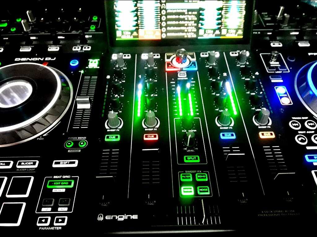 Denon DJ Prime 4 Нов!