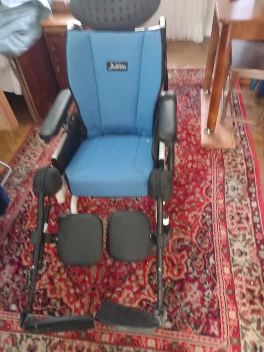 Ocazie, vand scaun persoane dizabilitati